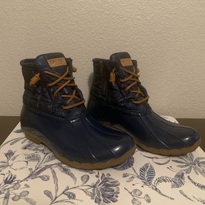 Sperry Top-Sider Women’s Blue Saltwater Quilted Waterproof Duck Boots